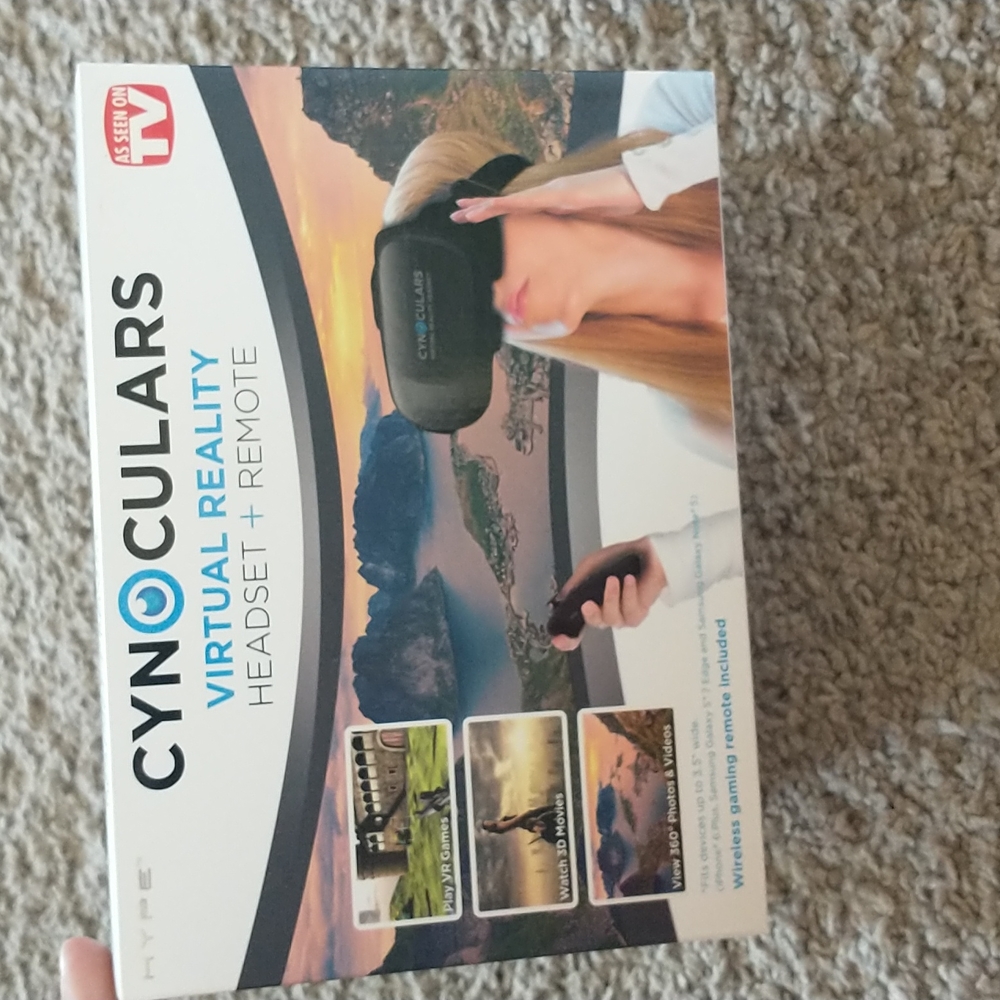 Virtual Reality Headset &Remote BRAND NEW
